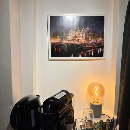 Nine Streets Inn-3